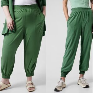Athleta Savannah Jogger *PLUS SIZE* in "Vineyard Green" Size 26
